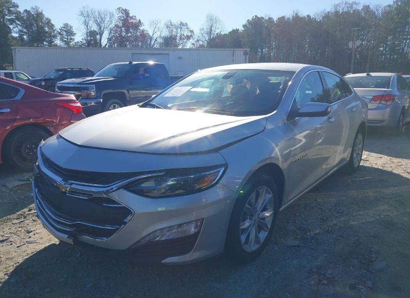 Photo 2 of 2022 Chevrolet Malibu FWD LT (VIN 1G1ZD5ST5NF107106)
