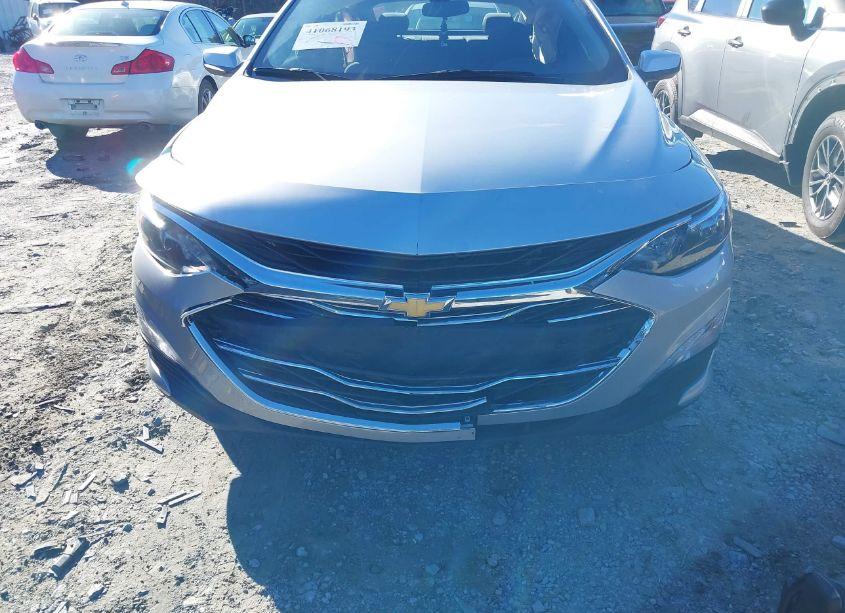 Photo 6 of 2022 Chevrolet Malibu FWD LT (VIN 1G1ZD5ST5NF107106)