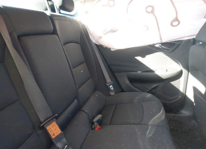 Photo 8 of 2022 Chevrolet Malibu FWD LT (VIN 1G1ZD5ST5NF107106)