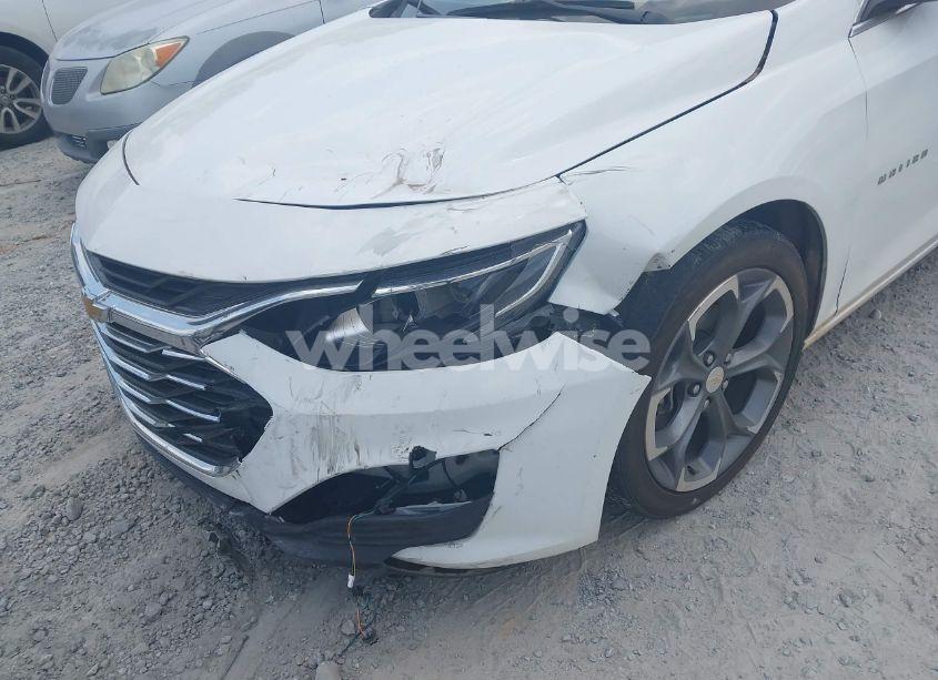 Photo 6 of 2022 Chevrolet Malibu FWD LT (VIN 1G1ZD5ST5NF107140)