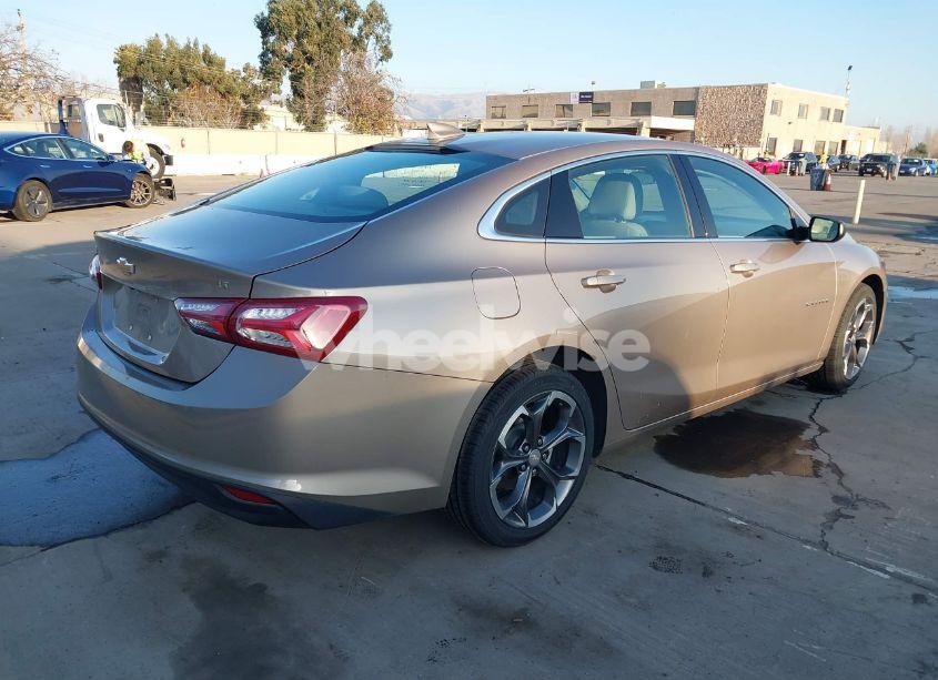 Photo 4 of 2022 Chevrolet Malibu FWD LT (VIN 1G1ZD5ST5NF112046)