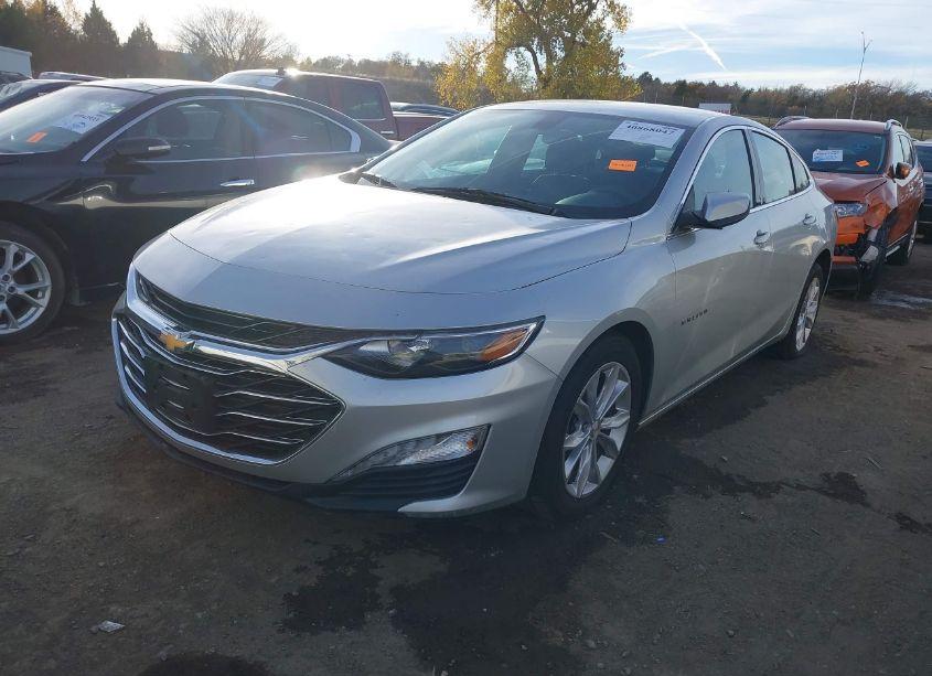 Photo 2 of 2022 Chevrolet Malibu FWD LT (VIN 1G1ZD5ST5NF121992)