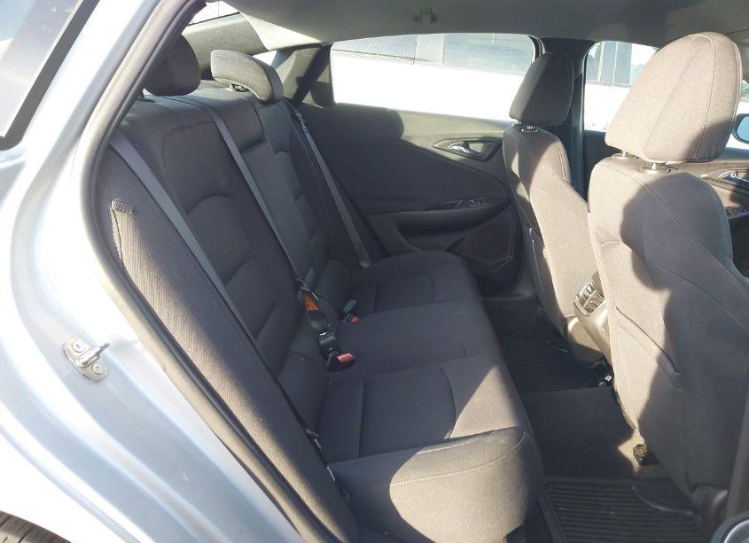 Photo 8 of 2022 Chevrolet Malibu FWD LT (VIN 1G1ZD5ST5NF121992)