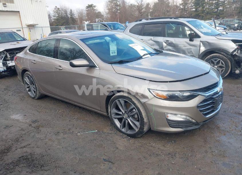2022 Chevrolet Malibu FWD LT (VIN 1G1ZD5ST5NF124925) main photo
