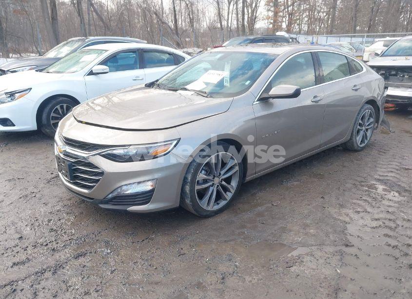 Photo 2 of 2022 Chevrolet Malibu FWD LT (VIN 1G1ZD5ST5NF124925)