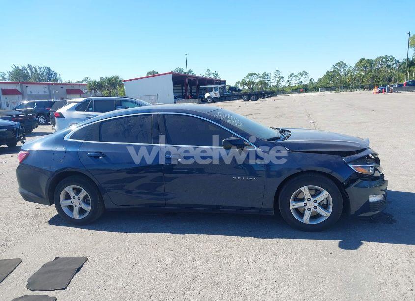 Photo 13 of 2022 Chevrolet Malibu FWD LT (VIN 1G1ZD5ST5NF132071)