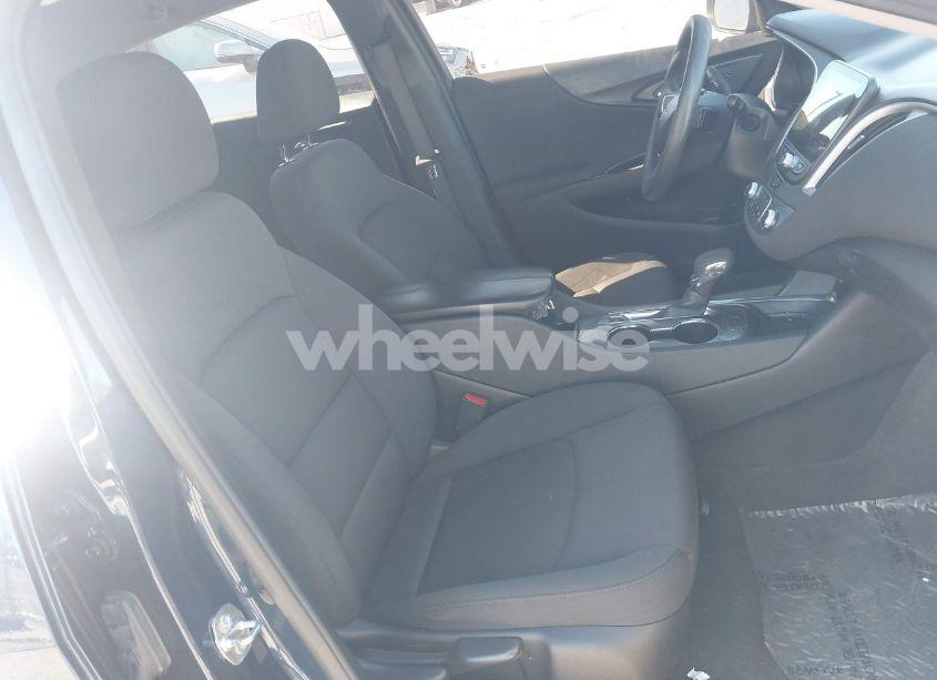 Photo 5 of 2022 Chevrolet Malibu FWD LT (VIN 1G1ZD5ST5NF132071)