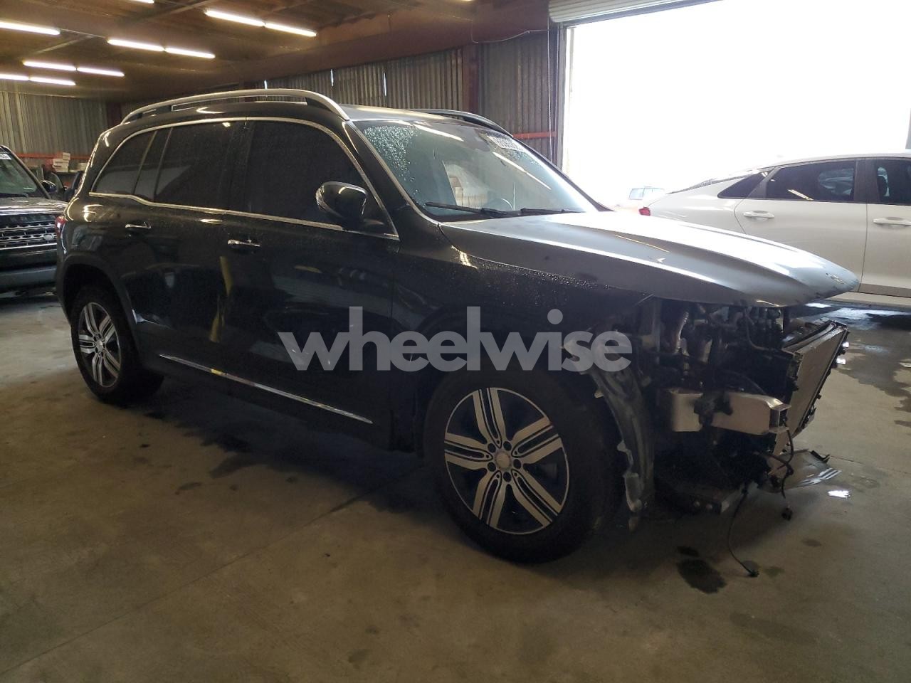Photo 4 of 2023 MERCEDES-BENZ EQB 300 4MATIC (VIN 1G1ZD5ST5NF133947)