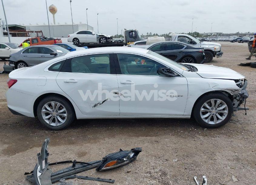 Photo 14 of 2022 Chevrolet Malibu FWD LT (VIN 1G1ZD5ST5NF140431)