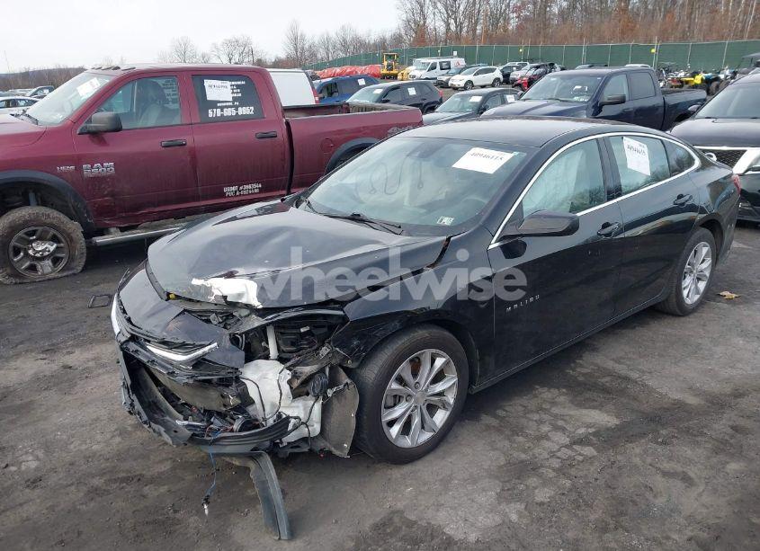 Photo 2 of 2022 Chevrolet Malibu FWD LT (VIN 1G1ZD5ST5NF146794)