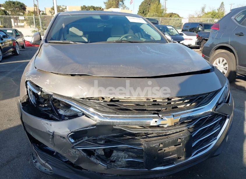 Photo 6 of 2022 Chevrolet Malibu FWD LT (VIN 1G1ZD5ST5NF152840)