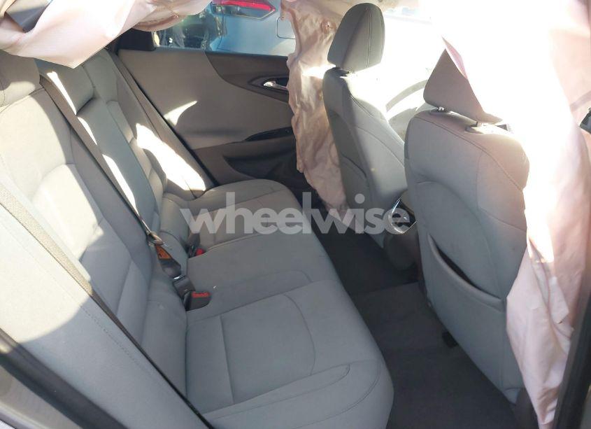 Photo 8 of 2022 Chevrolet Malibu FWD LT (VIN 1G1ZD5ST5NF152840)