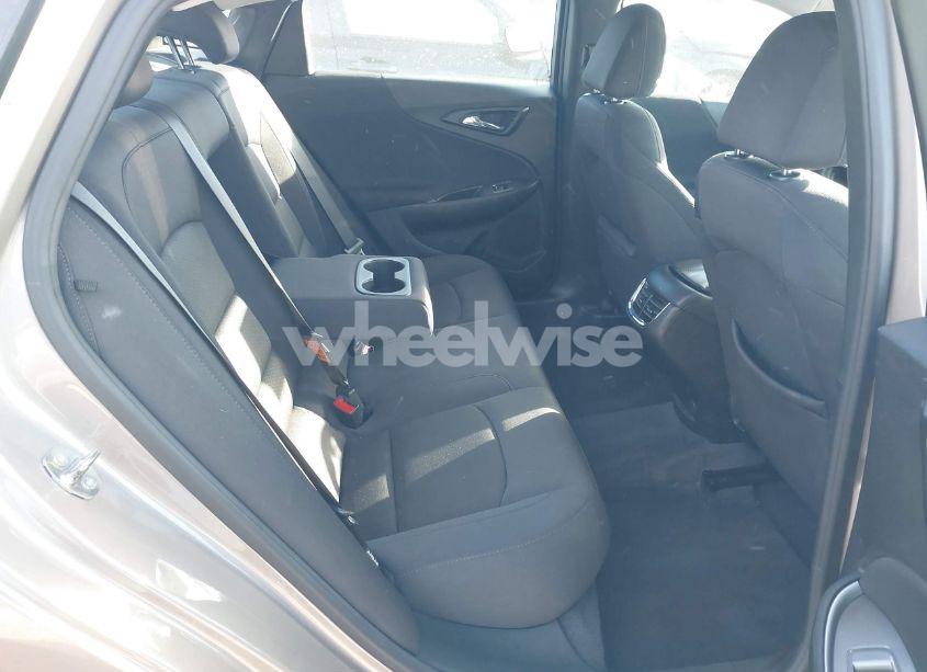 Photo 8 of 2022 Chevrolet Malibu FWD LT (VIN 1G1ZD5ST5NF161229)