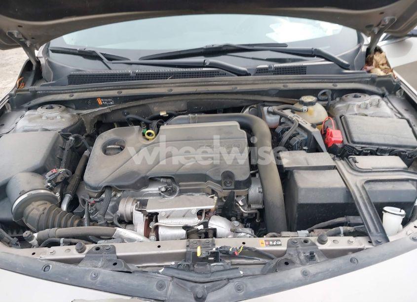 Photo 10 of 2022 Chevrolet Malibu FWD LT (VIN 1G1ZD5ST5NF168407)