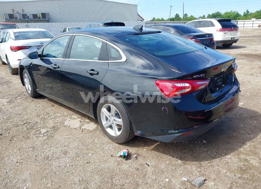 Photo 3 of 2022 Chevrolet Malibu FWD LT (VIN 1G1ZD5ST5NF184817)