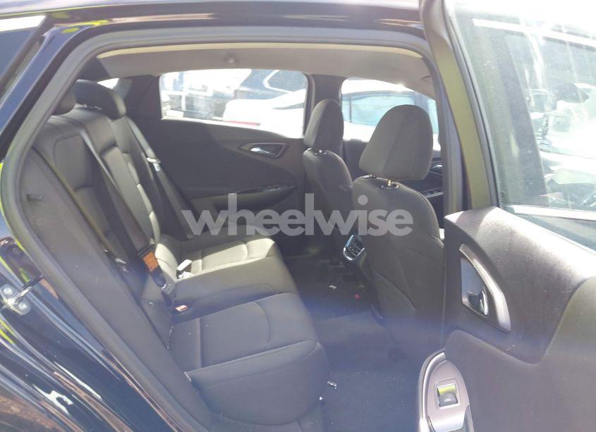 Photo 8 of 2022 Chevrolet Malibu FWD LT (VIN 1G1ZD5ST5NF184817)