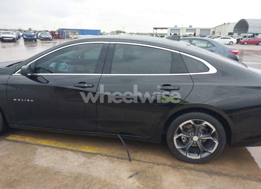 Photo 15 of 2022 Chevrolet Malibu FWD LT (VIN 1G1ZD5ST5NF207478)