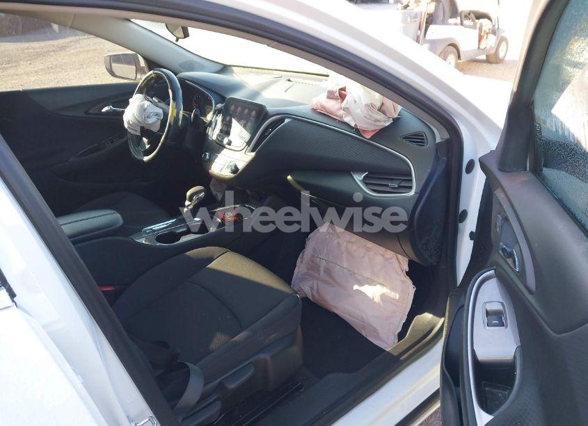 Photo 5 of 2023 Chevrolet Malibu FWD 1LT (VIN 1G1ZD5ST5PF118321)