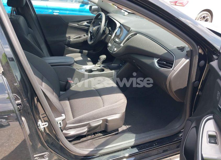 Photo 5 of 2023 Chevrolet Malibu FWD 1LT (VIN 1G1ZD5ST5PF122630)