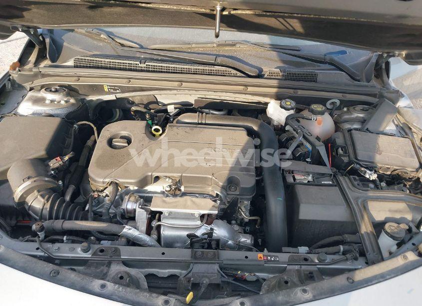 Photo 10 of 2023 Chevrolet Malibu FWD 1LT (VIN 1G1ZD5ST5PF133398)