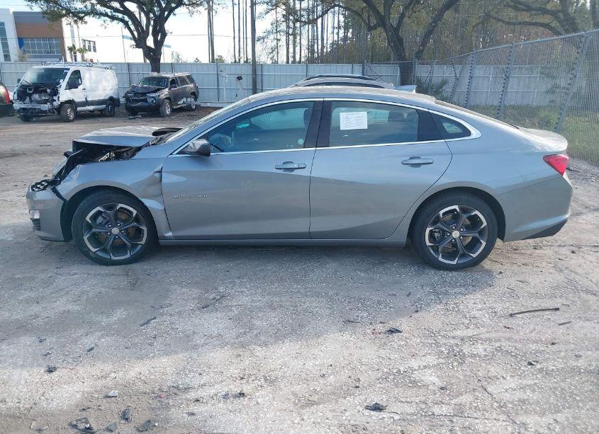 Photo 13 of 2023 Chevrolet Malibu FWD 1LT (VIN 1G1ZD5ST5PF162142)