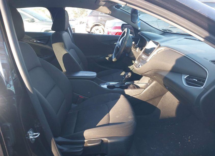 Photo 5 of 2023 Chevrolet Malibu FWD 1LT (VIN 1G1ZD5ST5PF164618)