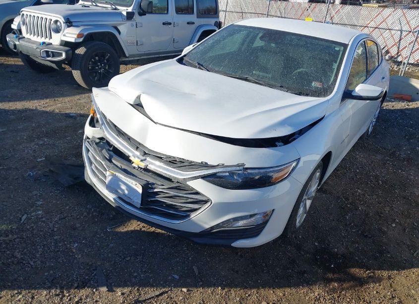 Photo 2 of 2023 Chevrolet Malibu FWD 1LT (VIN 1G1ZD5ST5PF164764)