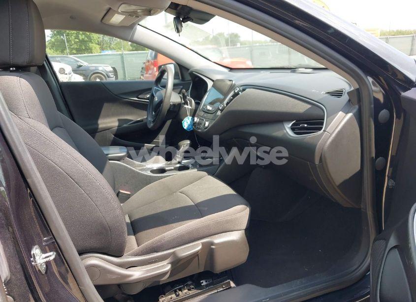 Photo 5 of 2023 Chevrolet Malibu FWD 1LT (VIN 1G1ZD5ST5PF179197)