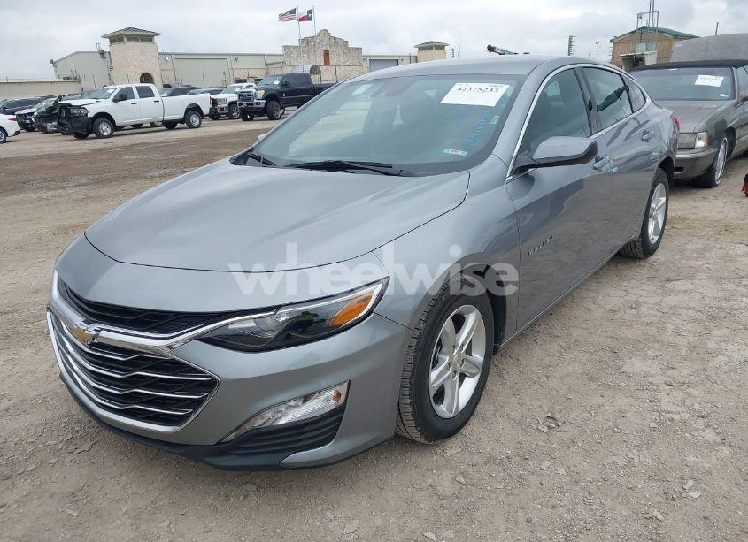Photo 2 of 2023 Chevrolet Malibu FWD 1LT (VIN 1G1ZD5ST5PF182178)