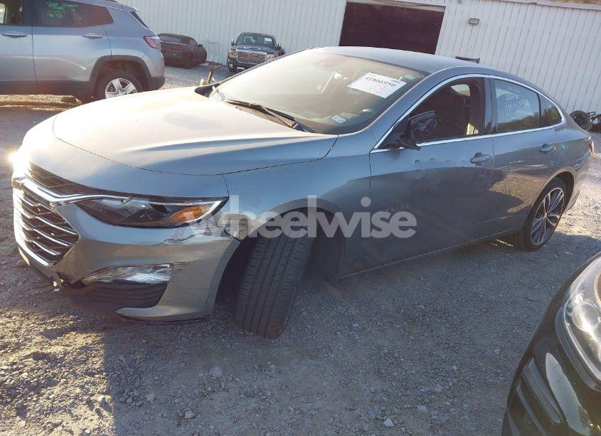 Photo 2 of 2023 Chevrolet Malibu FWD 1LT (VIN 1G1ZD5ST5PF182259)