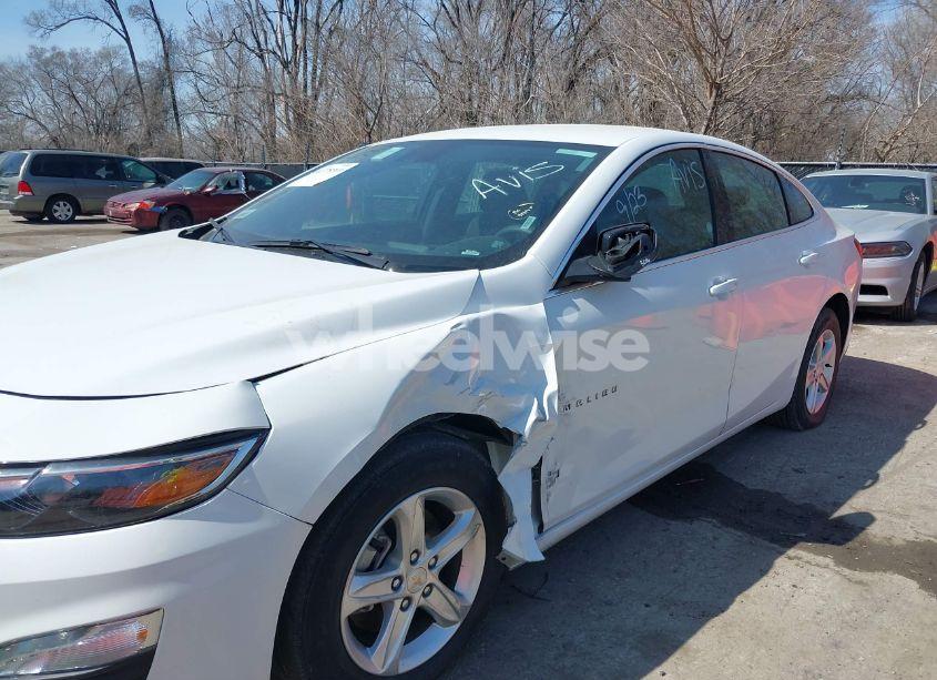 Photo 6 of 2023 Chevrolet Malibu FWD 1LT (VIN 1G1ZD5ST5PF207757)