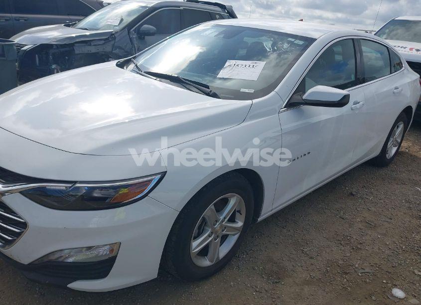 Photo 2 of 2023 Chevrolet Malibu FWD 1LT (VIN 1G1ZD5ST5PF208052)