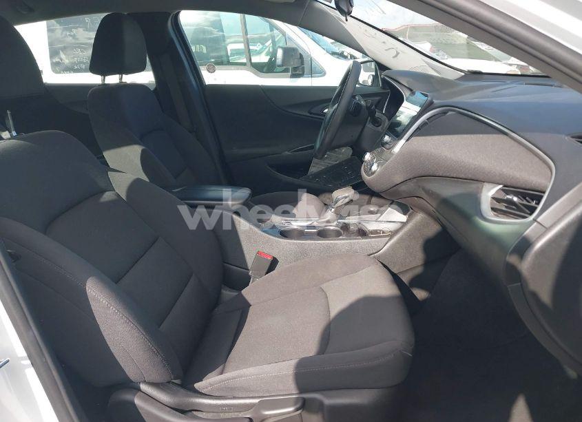 Photo 5 of 2023 Chevrolet Malibu FWD 1LT (VIN 1G1ZD5ST5PF208052)