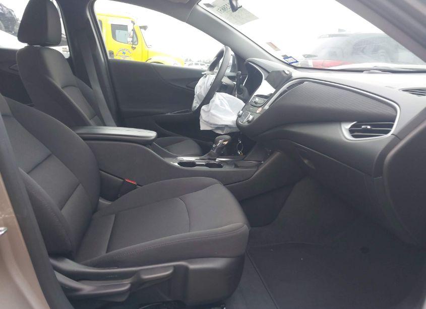 Photo 5 of 2023 Chevrolet Malibu FWD 1LT (VIN 1G1ZD5ST5PF226485)