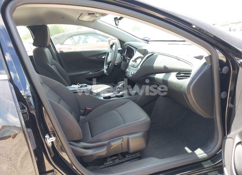 Photo 5 of 2023 Chevrolet Malibu FWD 1LT (VIN 1G1ZD5ST5PF229659)