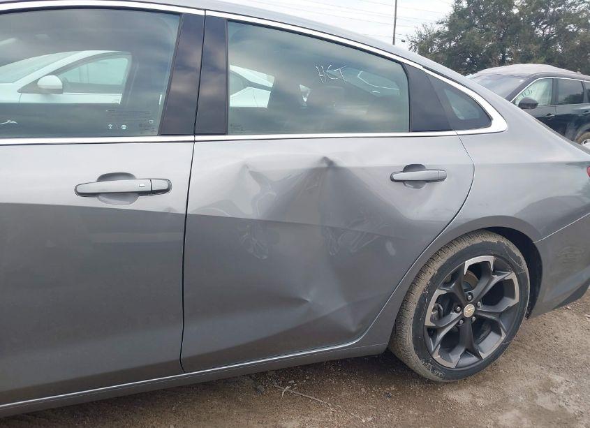 Photo 6 of 2023 Chevrolet Malibu FWD 1LT (VIN 1G1ZD5ST5PF230522)