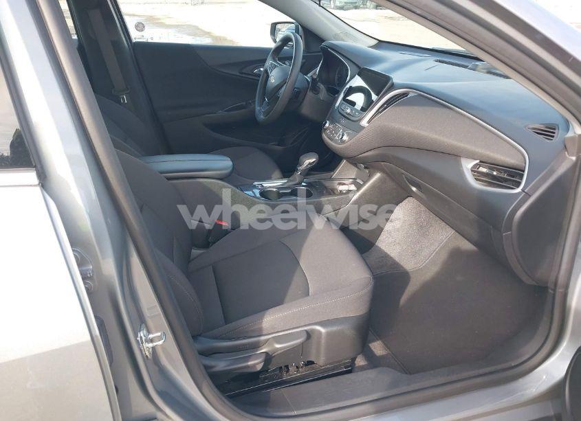 Photo 5 of 2023 Chevrolet Malibu FWD 1LT (VIN 1G1ZD5ST5PF236014)