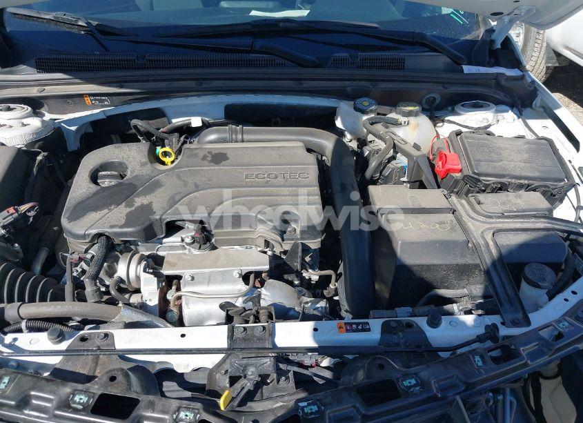 Photo 10 of 2024 Chevrolet Malibu FWD 1LT (VIN 1G1ZD5ST5RF105328)
