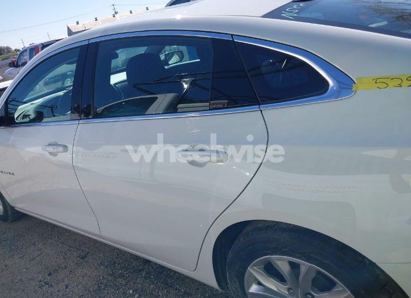 Photo 14 of 2024 Chevrolet Malibu FWD 1LT (VIN 1G1ZD5ST5RF105328)