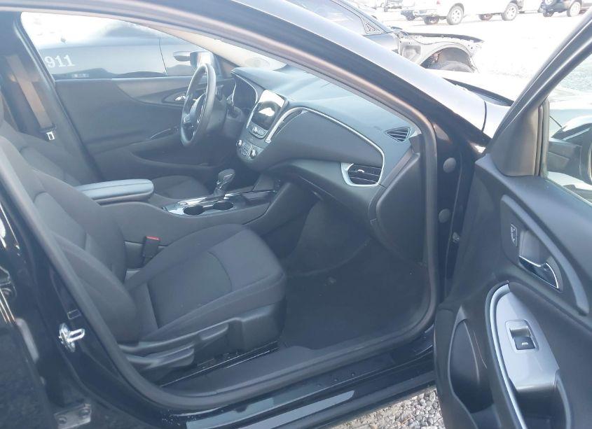 Photo 5 of 2024 Chevrolet Malibu FWD 1LT (VIN 1G1ZD5ST5RF109184)