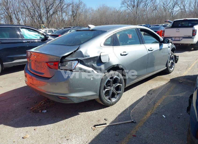 Photo 4 of 2024 Chevrolet Malibu FWD 1LT (VIN 1G1ZD5ST5RF153931)