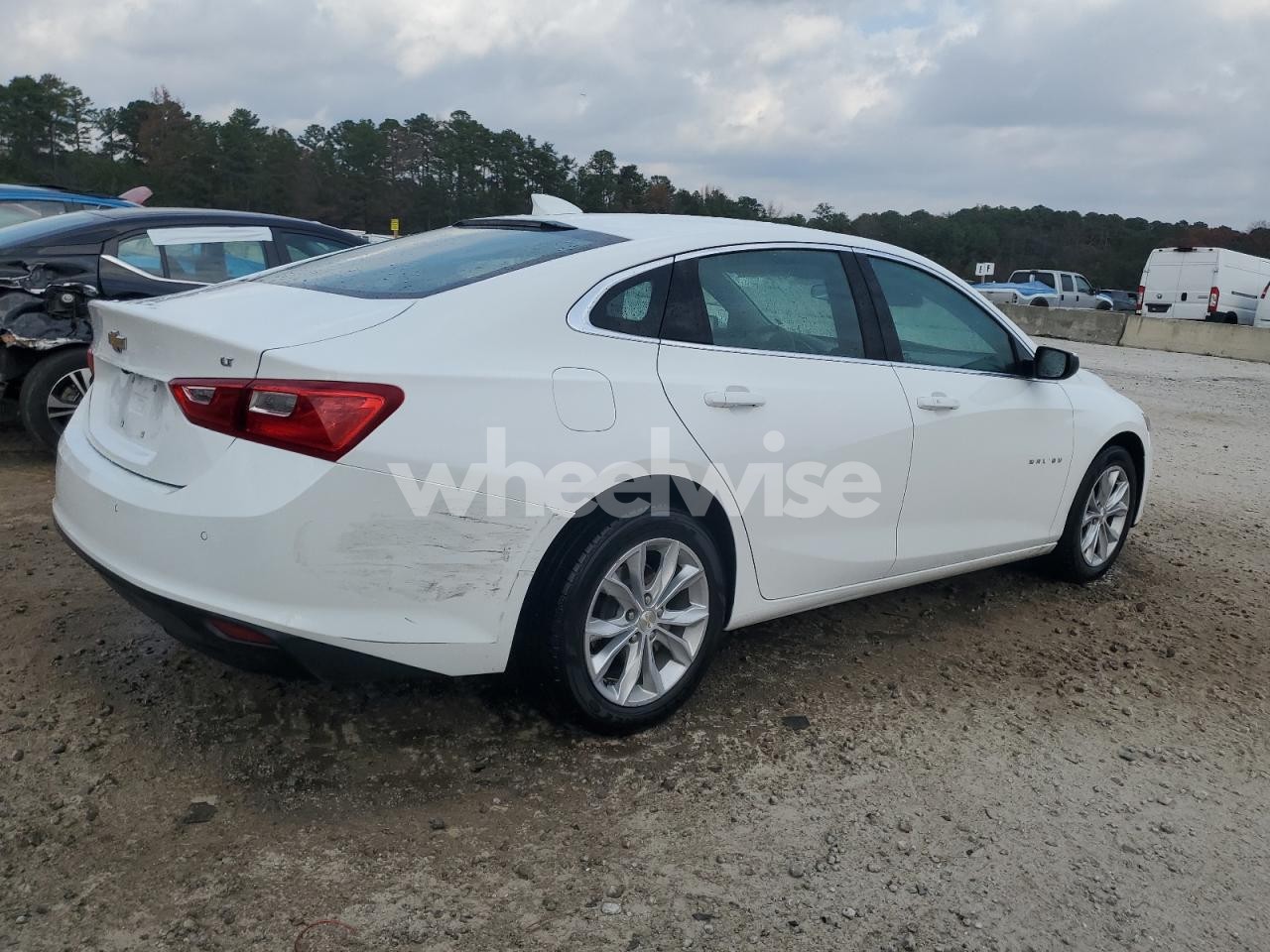 Photo 3 of 2025 CHEVROLET MALIBU LT (VIN 1G1ZD5ST5SF110423)