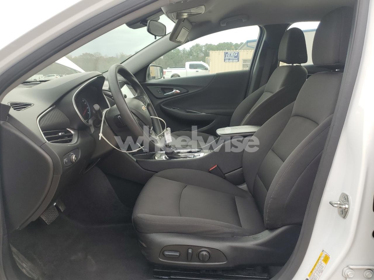 Photo 7 of 2025 CHEVROLET MALIBU LT (VIN 1G1ZD5ST5SF110423)