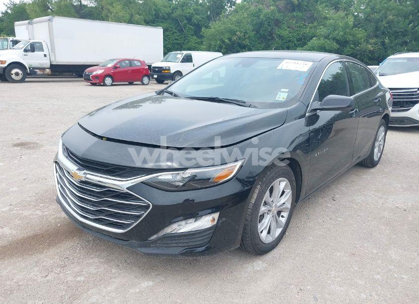 Photo 2 of 2025 Chevrolet Malibu FWD 1LT (VIN 1G1ZD5ST5SF124113)