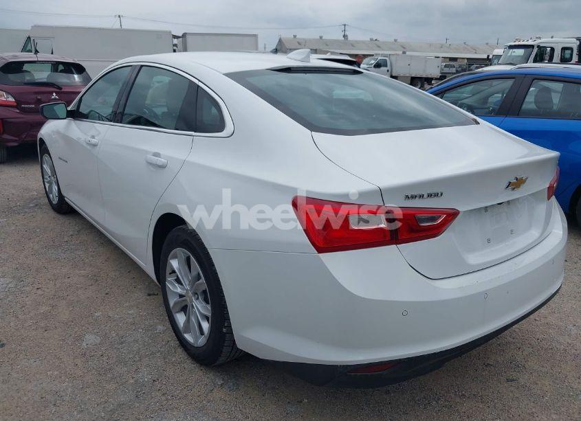Photo 3 of 2025 Chevrolet Malibu FWD 1LT (VIN 1G1ZD5ST5SF130350)