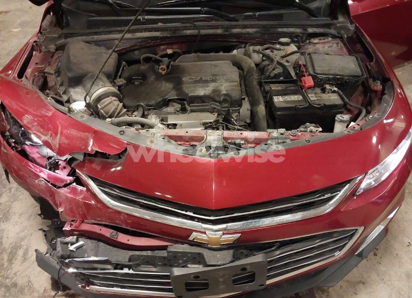 Photo 10 of 2018 Chevrolet Malibu LT (VIN 1G1ZD5ST6JF125589)