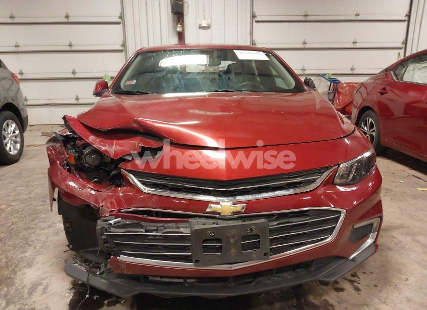 Photo 13 of 2018 Chevrolet Malibu LT (VIN 1G1ZD5ST6JF125589)