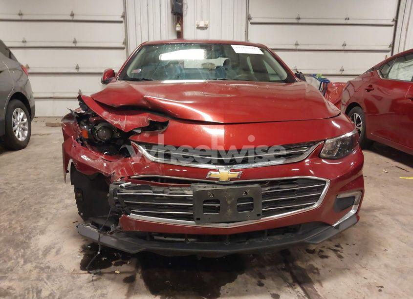 Photo 18 of 2018 Chevrolet Malibu LT (VIN 1G1ZD5ST6JF125589)