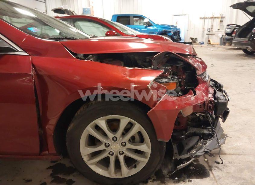 Photo 6 of 2018 Chevrolet Malibu LT (VIN 1G1ZD5ST6JF125589)