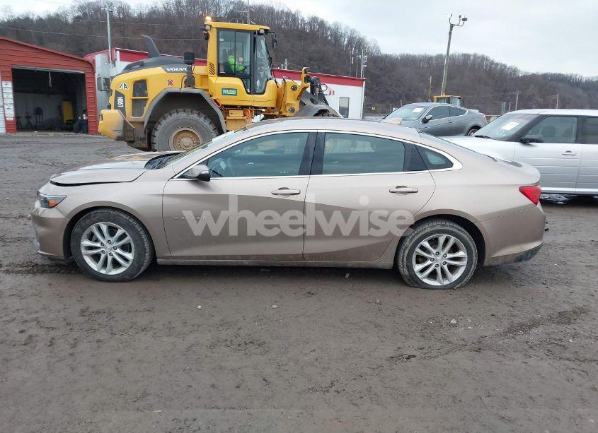 Photo 14 of 2018 Chevrolet Malibu LT (VIN 1G1ZD5ST6JF125964)